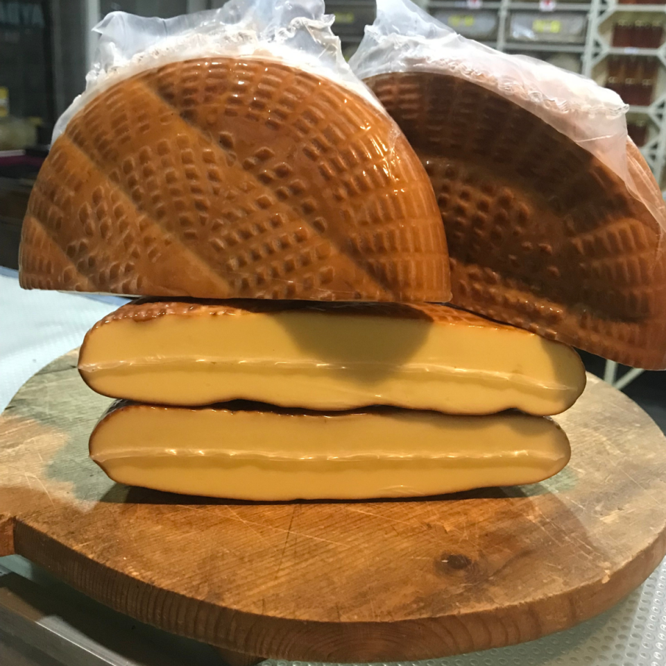İsli Peynir (400 Gr)